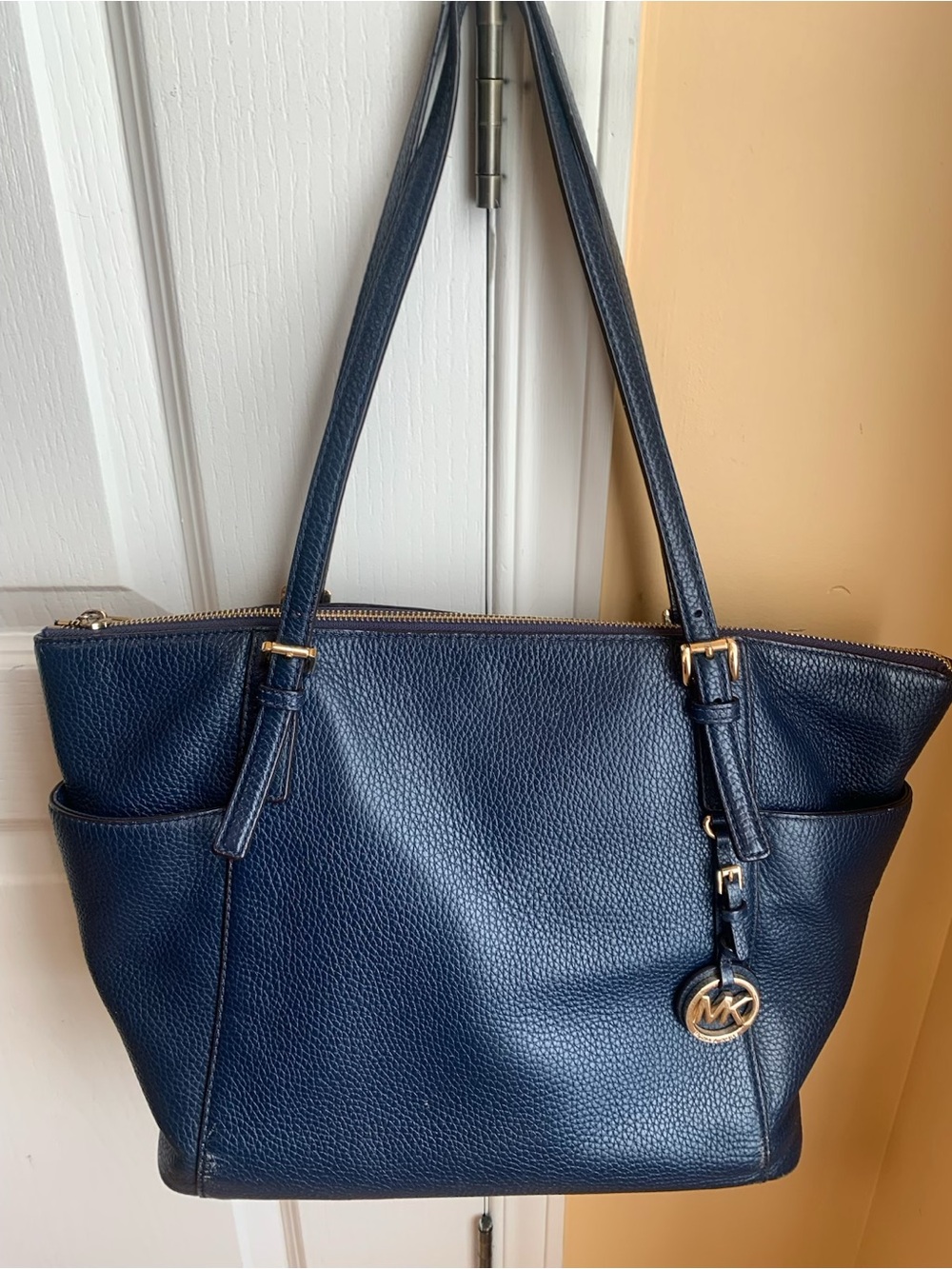 Michael Kors Navy pebbled Leather Tote Bag Gold Hardware